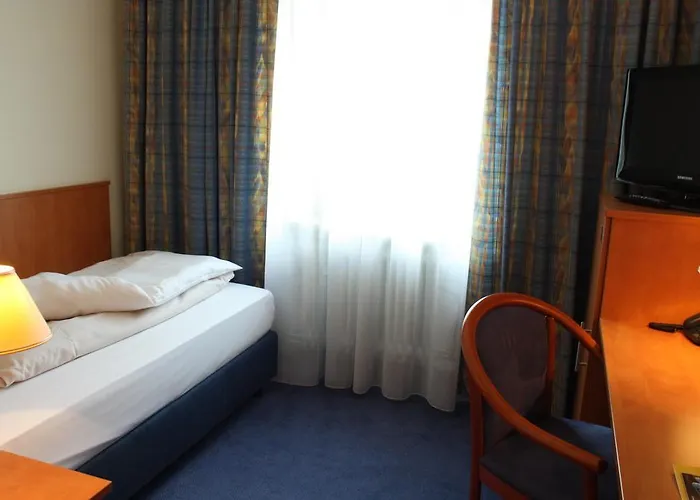 Niederraeder Hof 3* Francoforte sul Meno