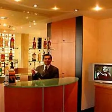 Niederraeder Hof Ξενοδοχείο 3*