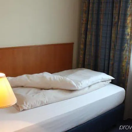 Niederraeder Hof Hotel 3*