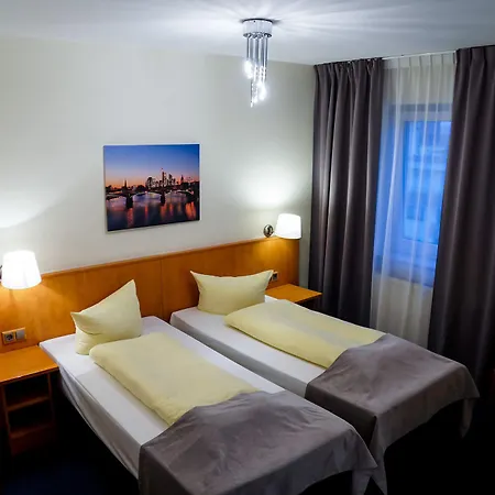 Niederräder Hof Hotel 3*