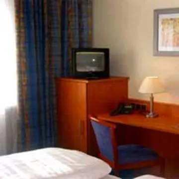 Niederraeder Hof Hotel 3*