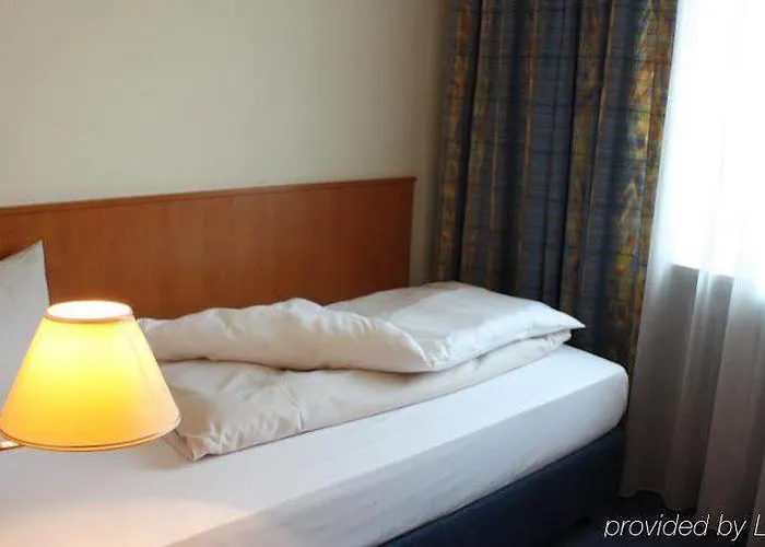 Niederraeder Hof Hotel 3*