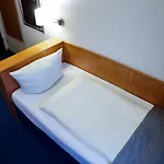 Hotel Niederraeder Hof Frankfurt nad Mohanem