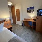 Hotel Niederraeder Hof Frankfurt nad Mohanem