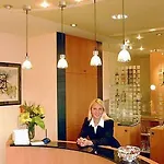 Niederraeder Hof Hotel 3*