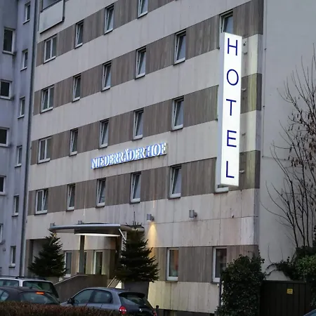 Отель Niederraeder Hof 3*