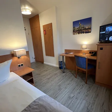 Szálloda Niederraeder Hof Frankfurt am Main