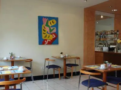 Niederraeder Hof 3* Франкфурт-на-Майне